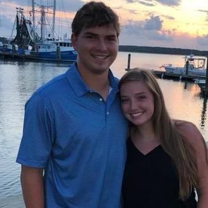 Meet your Posher, Aly